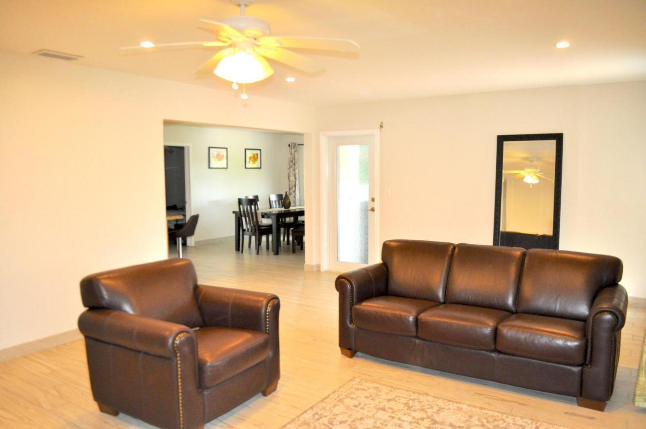 Lovely 3-Bd, Walk To Bars, 9 Min Drive From Beach! Heated Pool. Fort Lauderdale Bagian luar foto