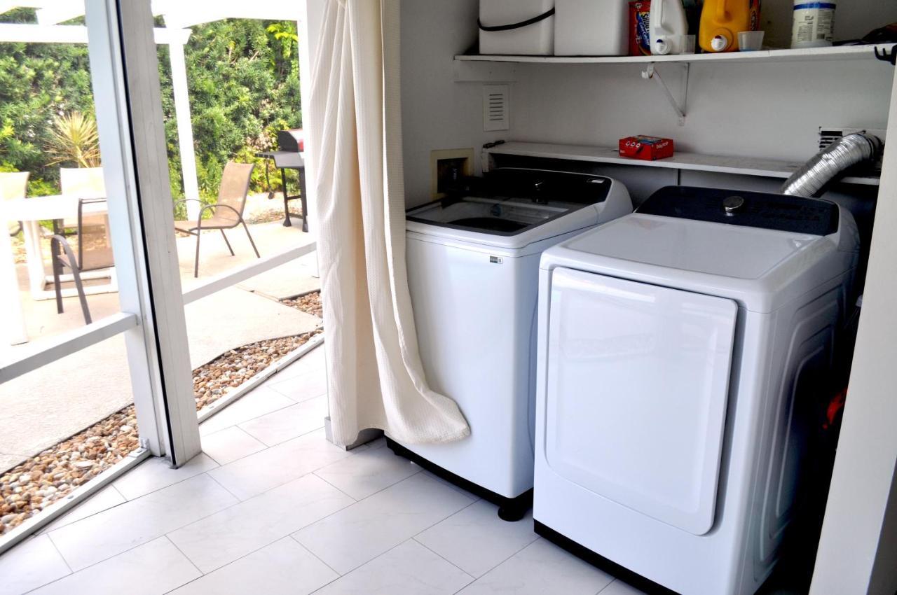 Lovely 3-Bd, Walk To Bars, 9 Min Drive From Beach! Heated Pool. Fort Lauderdale Bagian luar foto